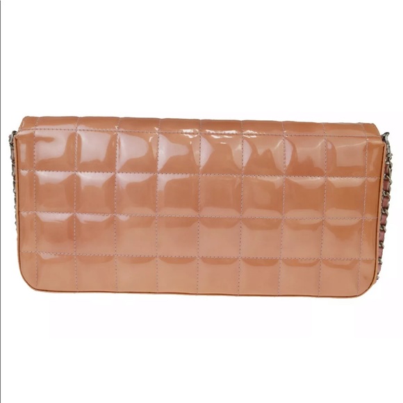CHANEL PATENT LEATHER CC CHOCOLATE BAR CLUTCH BAG - Picture 3 of 16